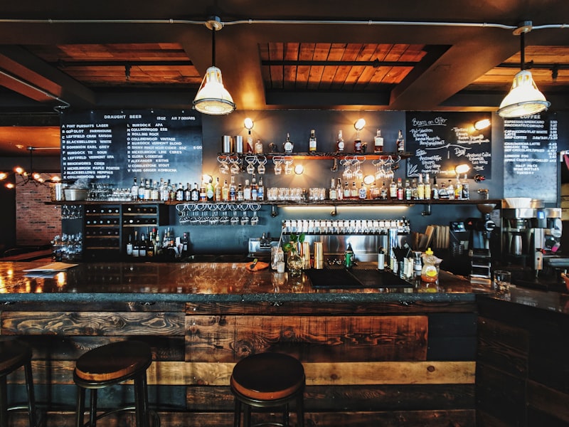 Bar counter at 556